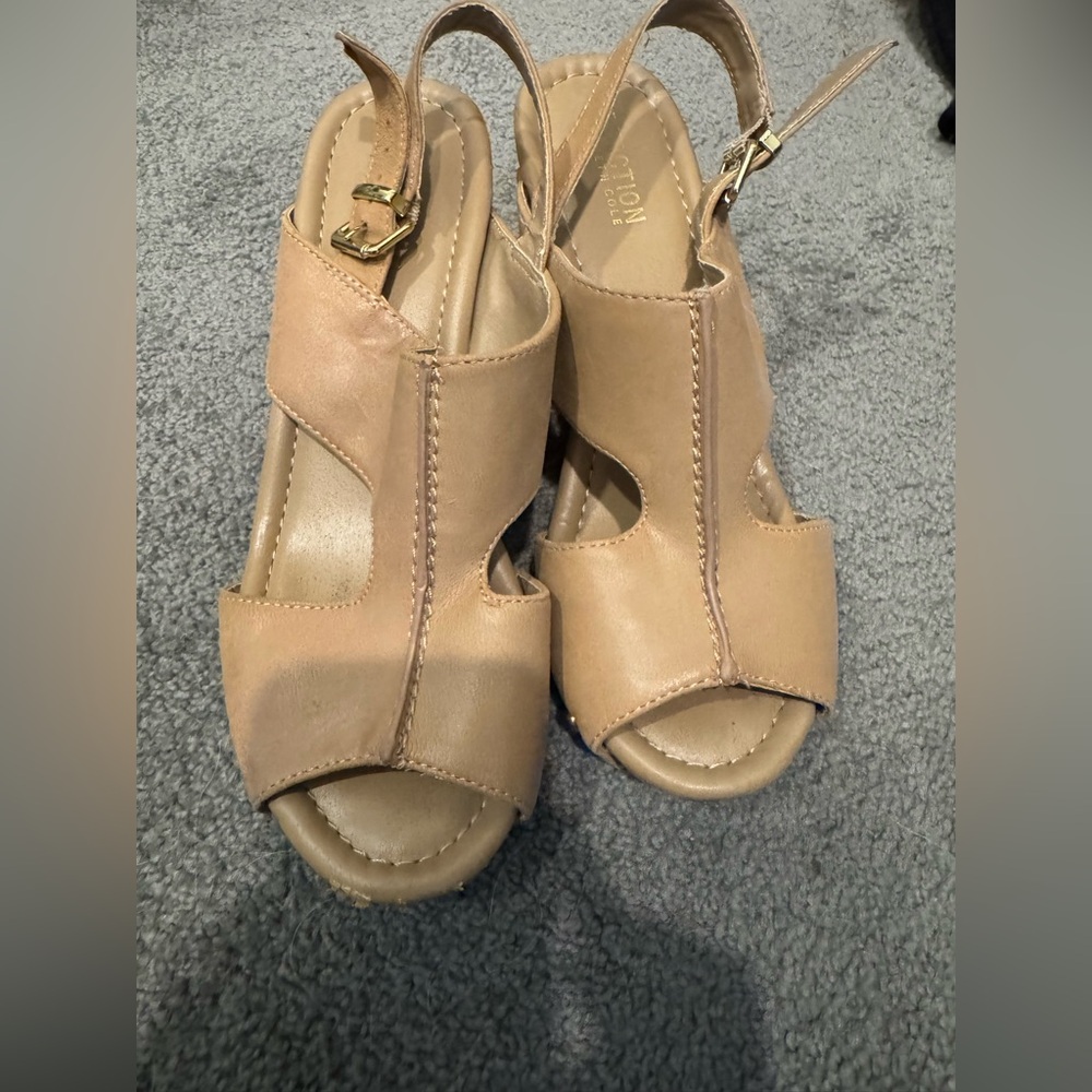 Kenneth Cole wedges women’s size 8.5